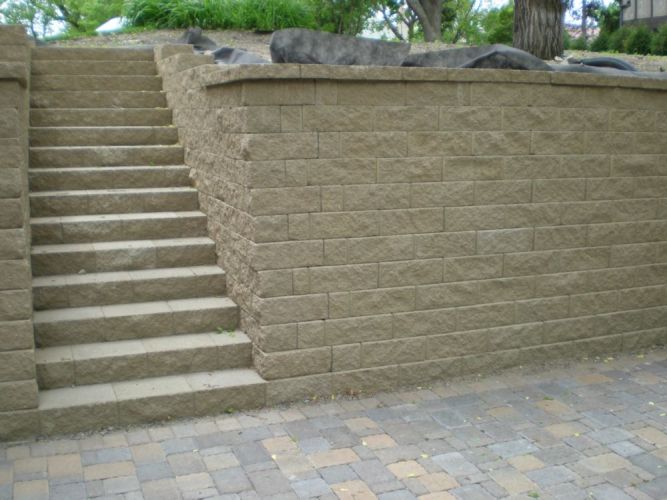Block Retaining Wall W/ Steps