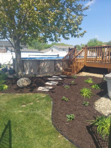 General Landscape Refresh w/ Flagstone Steppers